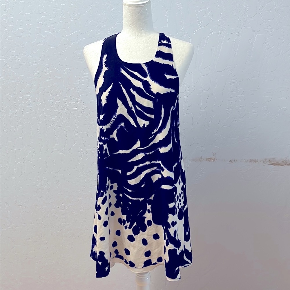 Kenneth Cole New York Silk Sleeveless cocktail Dress